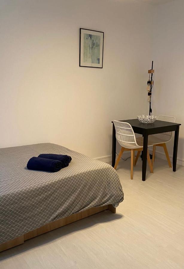Studio moderne à Champigny sur Marne Esterno foto